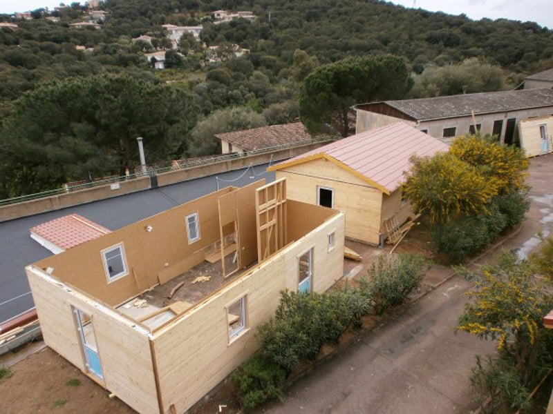 CASA PANURI: Maison en Kit en Bois