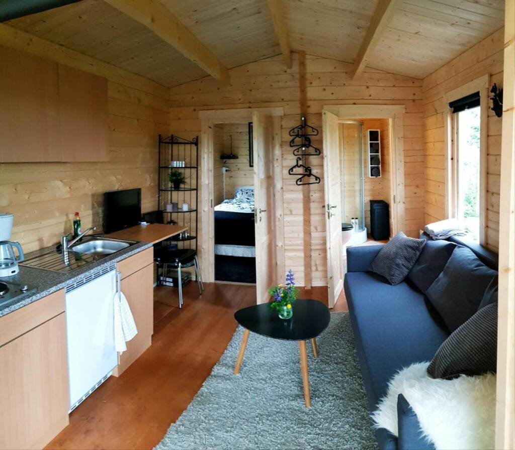 Un bungalow bois habitable de 18m² pour vos vacances : prix imbattable de 26 100€ 5 cuisine bungalow bois holidaycamping